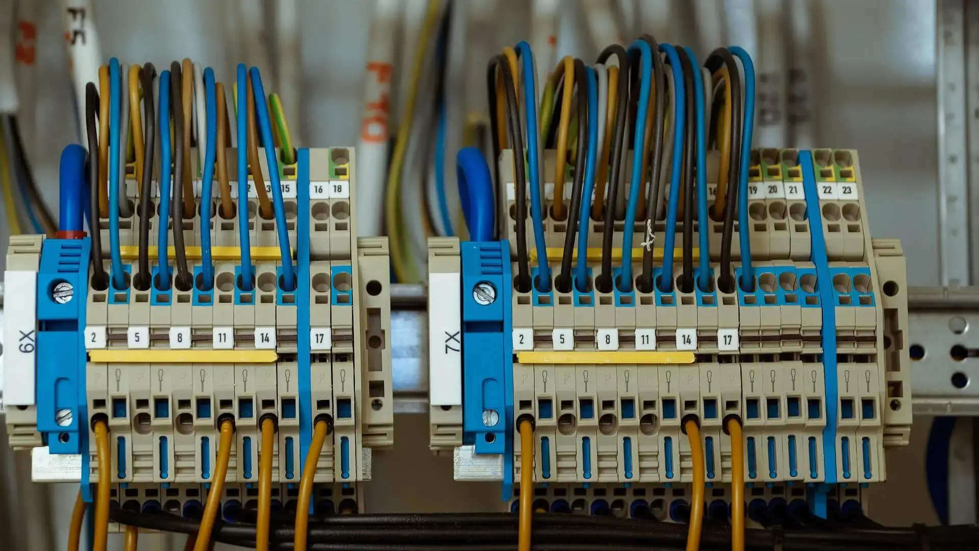 Surge protection installations Welling in Welling